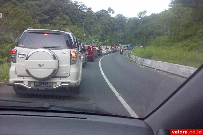 Padangpanjang hingga Kayu Tanam Selalu Macet di Libur Lebaran