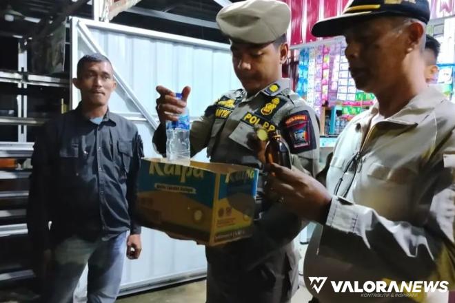 Penjual Tuak Suling di Depan SMPN 17 Padang Digrebek Satpol PP