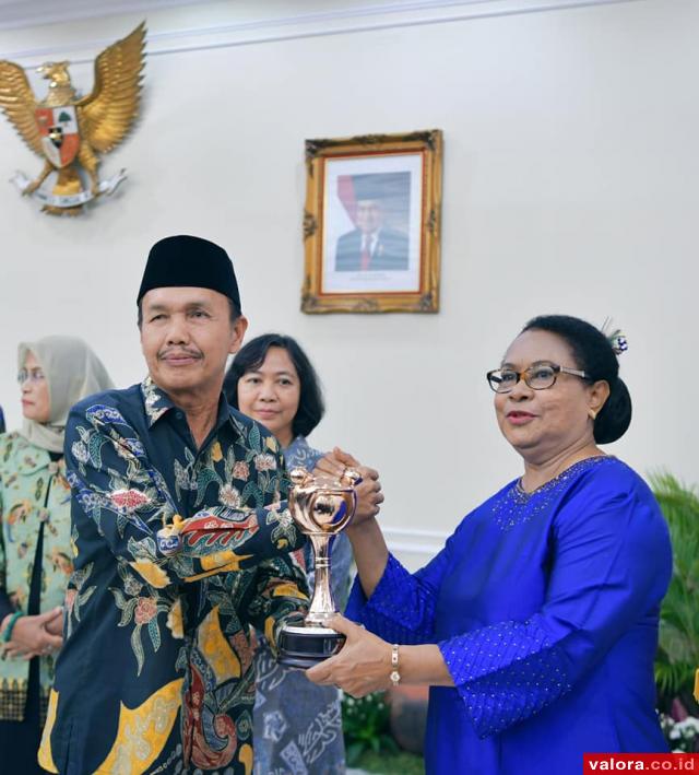 Kota Padang Raih Anugerah Parahita Ekapraya 2018