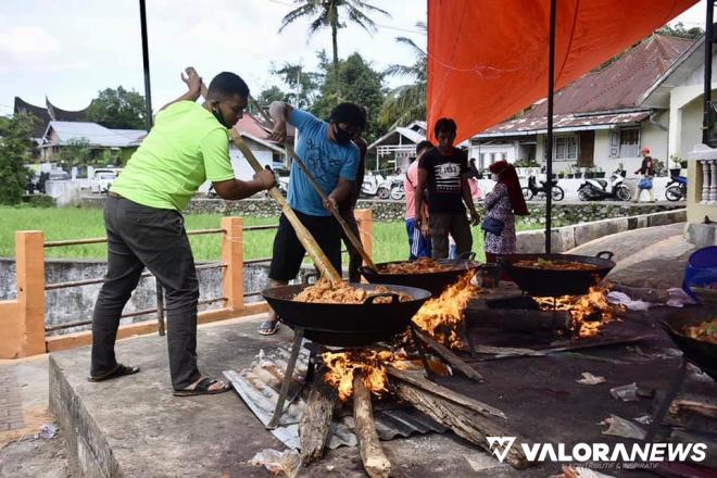 Masih Dipertahankan Pengurus Masjid Aufu Bil Uqud: Masak Gulai Sinaruih Usai Mambantai,...