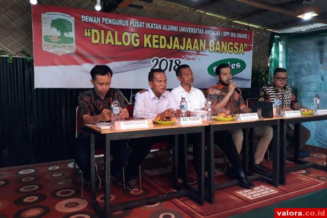 Dialog Kedjajaan Bangsa DPP IKA Unand #2: Medsos Bisa jadi Model untuk Garap Pemilih Usia...