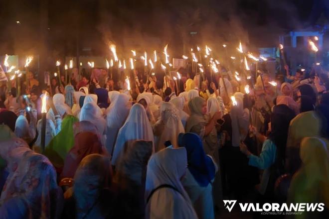 Warga Kelurahan Mato Aia Gelar Pawai Obor Sambut Ramadhan