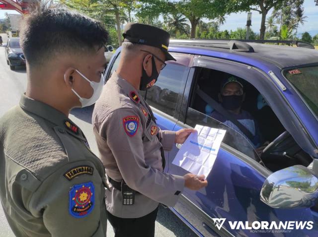 Petugas Pos Penyekatan di Padang Panjang Tetap Bekerja 24 Jam