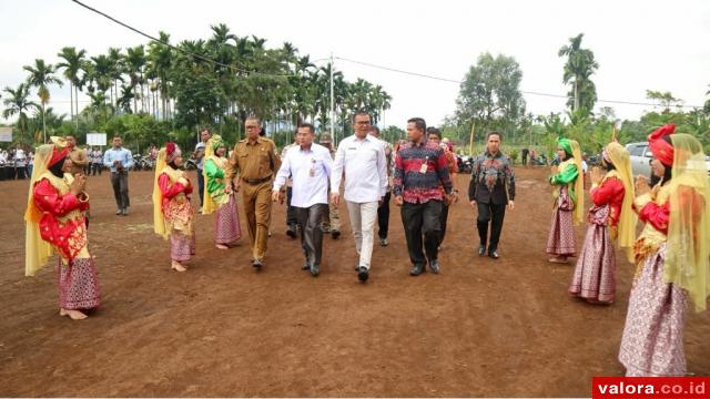 Wabup Janjikan Gedung dan Aspal Jalan ke Akademi Komunitas Solsel