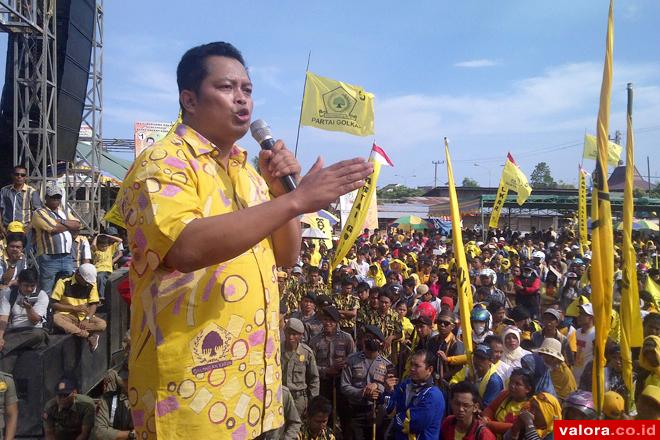 Kunker Mahyudin ke Sumbar: Wakil Ketua MPR Dinobatkan jadi Keluarga Besar Unand