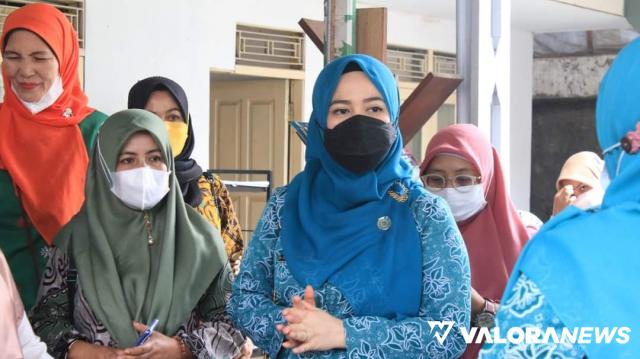 TP-PKK Padang Panjang Lakukan Penilaian di Tiga Kelurahan: TP-PKK Padang Panjang Lakukan...