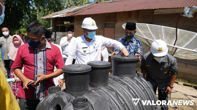 Hendri Septa Tinjau Bantuan Sanitasi dari DAK PUPR di Labuhan Tarok