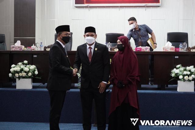 PAW Anggota Fraksi PAN Ikut Dilantik: DPRD Solok Selatan Tetapkan Yendri Susanto jadi...