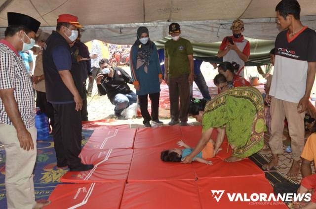 Kemensos Salurkan Bantuan ke 877 Jiwa di Pengungsian Salareh Aia