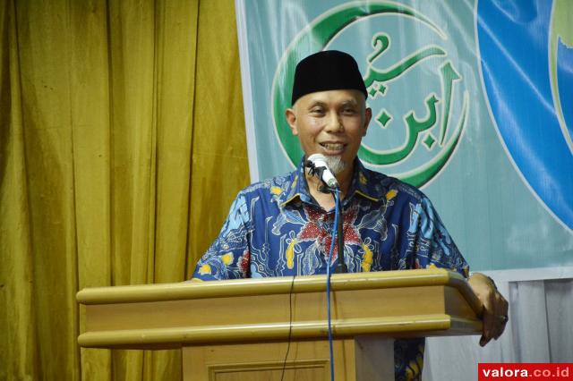 Elfizon Amir Dikukuhkan jadi Direktur RS Ibnu Sina Padang: Ini Harapan Mahyeldi terhadap...