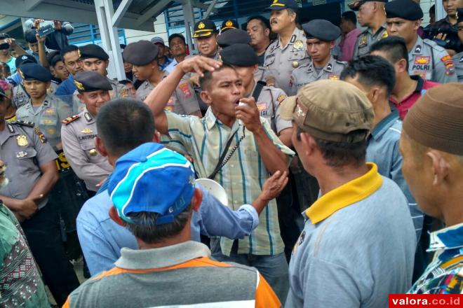 Warga Rantau 12 Koto Gelar Demo: PT Mitra Kerinci Sepakati Mekanisme Ganti Rugi untuk...