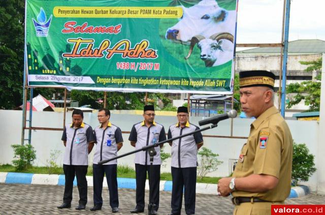 Karyawan PDAM Padang Qurban 23 Sapi dan 21 Kambing