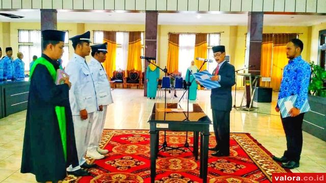 Muzni Lantik PAW Wali Nagari Pasir Talang Selatan dan Lubuk Gadang Selatan