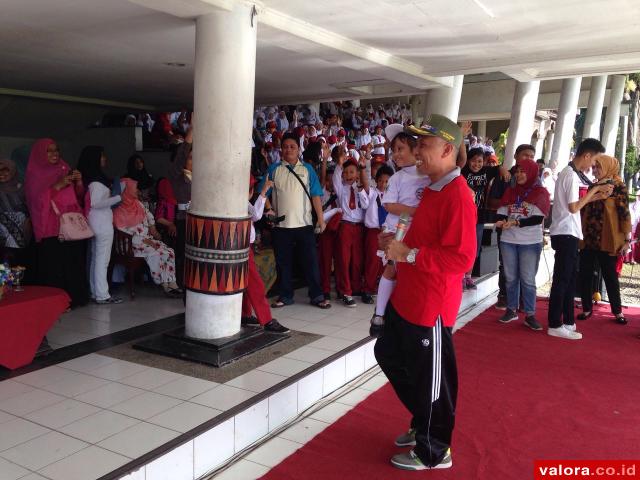 Mahyeldi: Periksa Makanan Kantin Sekolah