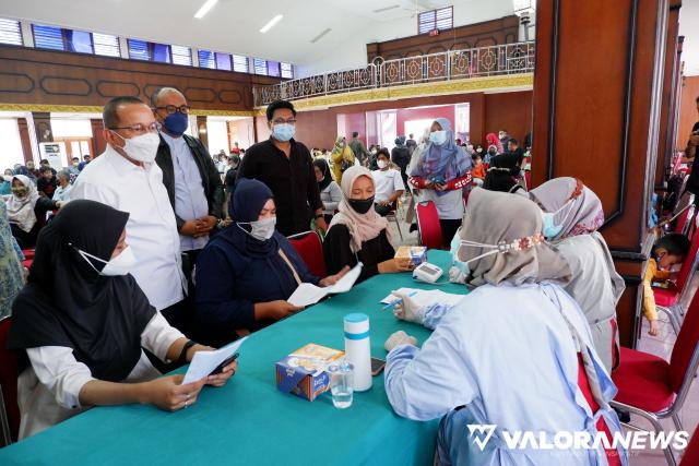 Capaian di Sumbar masih Rendah, Darul Siska Fasilitasi Vaksinasi di 5 Kabupaten