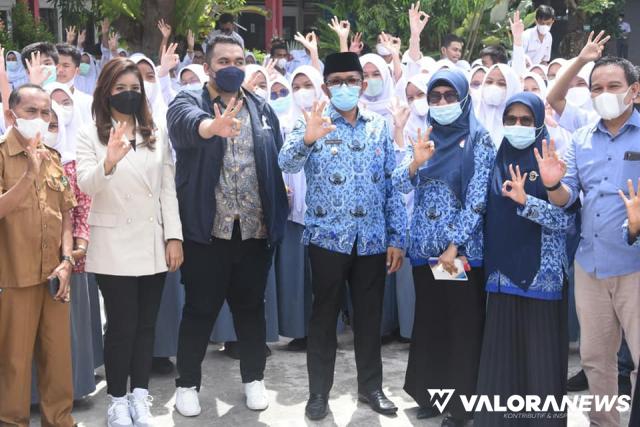 Hendri Septa Motivasi Siswa SMAN 3 Padang jadi Pengusaha