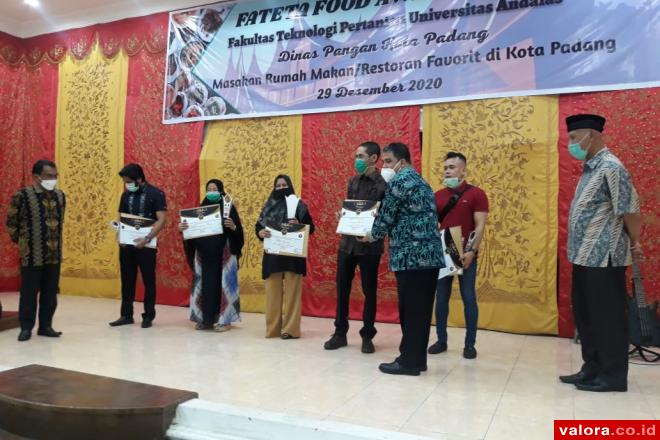 Rektor Unand dan Wako Padang Apresiasi Fateta Food Award 2020