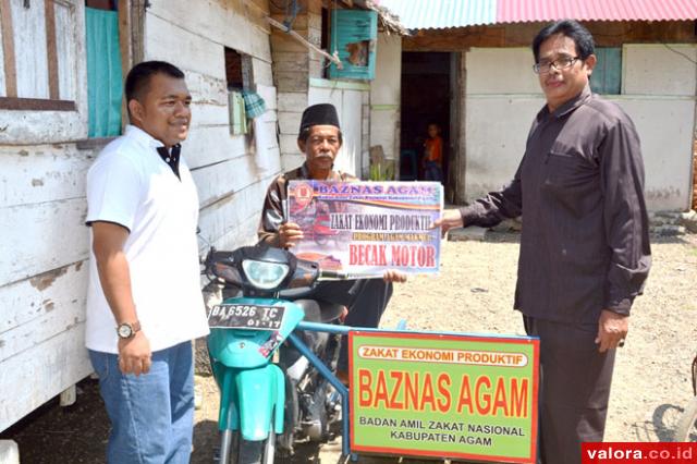 Alhamdulillah, Buruh Renta Ini Diberi Becak Motor