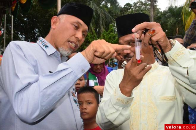 Mahyeldi Sidak Jajanan di Pasar Pabukoan RTH Imam Bonjol