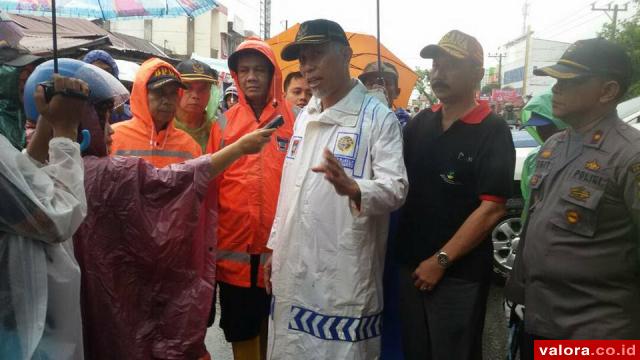 Kata Mahyeldi, Tak Benar Padang Lumpuh Akibat Banjir