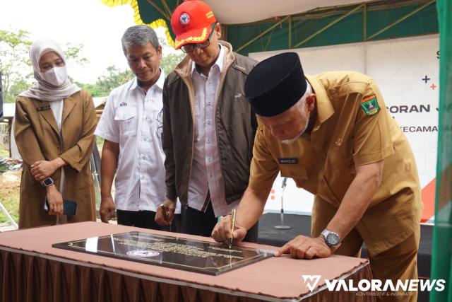 TJSL PT Semen Padang Muluskan Jalan ke Pondok Pesantren Darul Ulum, Ini Harapan Gubernur