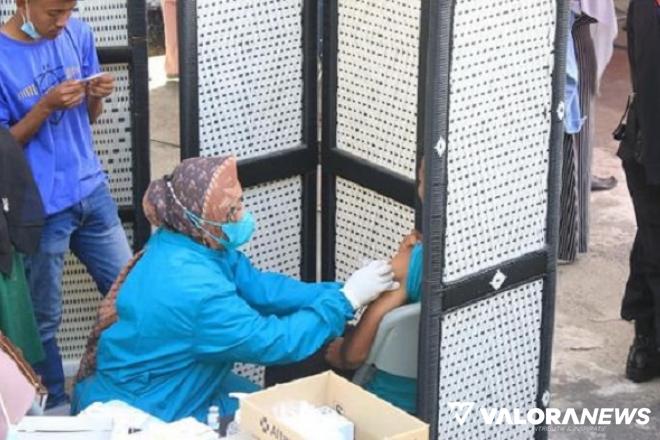 Sumdarsin Lebihi Target: 76,50% Warga Padang Panjang Telah Divaksin Dosis I, Lebihi...