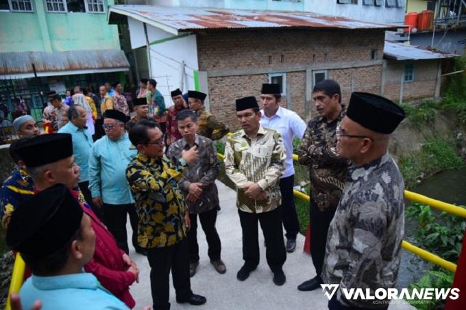7 Madrasah di Sumatera Barat Dapat Bantuan Surat Berharga Syariah Negara, Ini Kata Komisi...