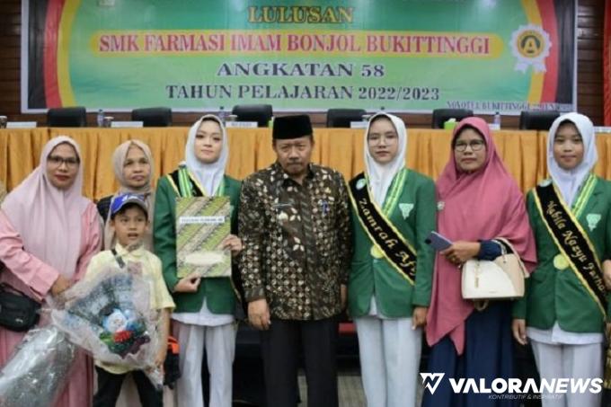 Andri Warman Angka Lulusan Terbaik SMK Farmasi jadi Anak Asuh, Biaya Pendidikan Tinggi...