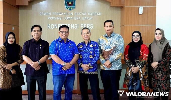 Bahas Perda Lembaga Adat Melayu Riau, Pansus A DPRD Rokan Hilir Pelajari Perda Nagari ke...
