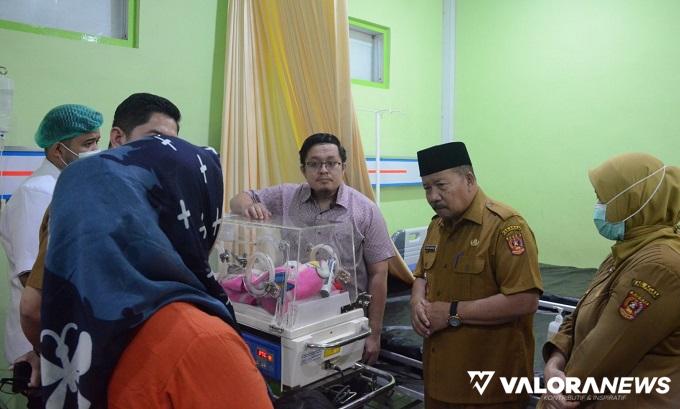 Bayi Penderita Mal Nutrisi Dirawat di RSUD Lubuk Basung, Ini Arahan Bupati Agam