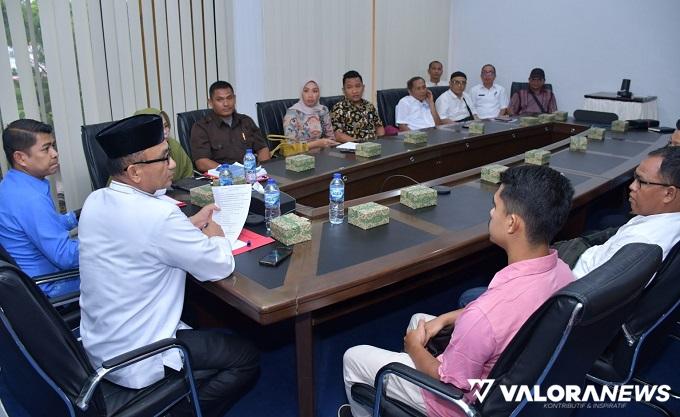 Bupati Agam Bahas UMP Tahun 2025 dengan Lembaga Tripatrit