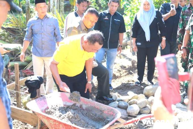 BUPATI PESSEL Rehab RTLH di Aur Begalung Bayang