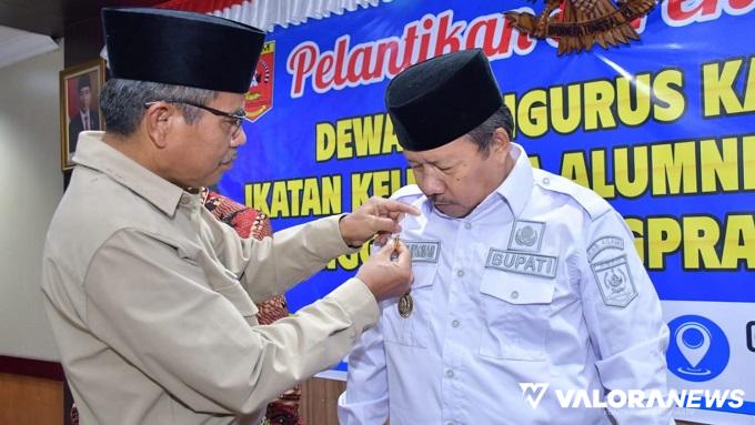 Dianugerahi Pin Kehormatan Purna Praja, Andri Warman Dorong Alumni IPDN Lahirkan Tokoh...