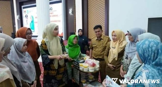 Dinas Kesehatan Bukittinggi Luncurkan PMT Berbasis Pangan Nasional, Ini Kata Fiona Agyta