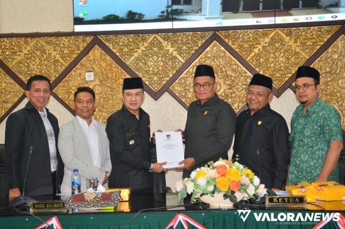 DPRD Padang Sahkan Ranperda PPA Tahun 2022, Realisasi Target PAD dan Belanja Daerah jadi...