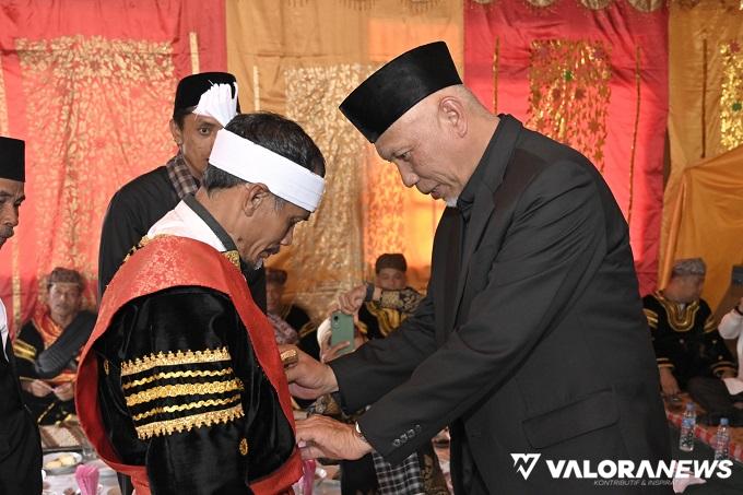 Gubernur Hadiri Batagak Panghulu Datuak Rajo Endah Nan Randah Naik Sarumpun