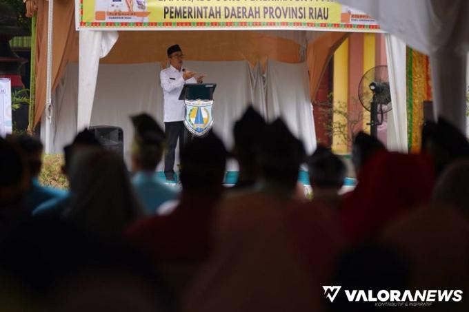 Gubernur Riau Serahkan SK 715 Guru P3K Bengkalis, Syamsuar: Keahlian Lebih Penting dari...
