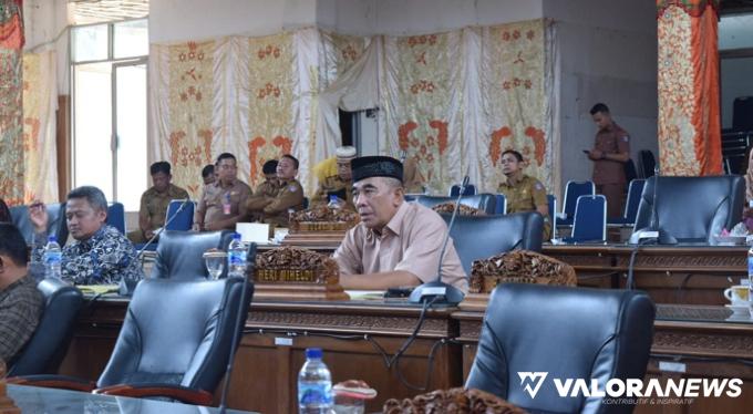 Hamsuardi Sampaikan Nota Pengantar Ranperda Pertanggungjawaban Pelaksanaan APBD 2022