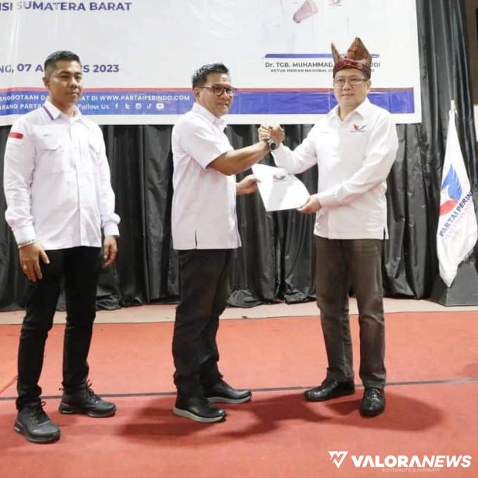 HARY TANOE Lantik Hefri Admen Handra Ketua DPW Partai Perindo Sumbar
