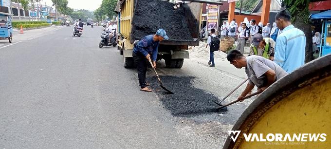 Infrastruktur Jalan di dalam Kota Lubuk Basung Ditambal, Telan Dana Rp400 Juta