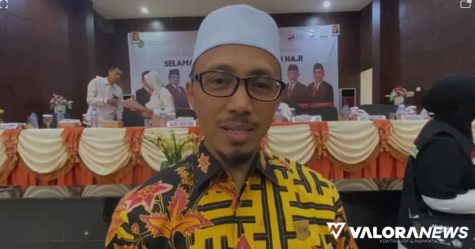 Irsyad Syafar Lepas Kloter XVII JCH Embarkasi Padang, Gabungan 13 Kabupaten Kota dan...