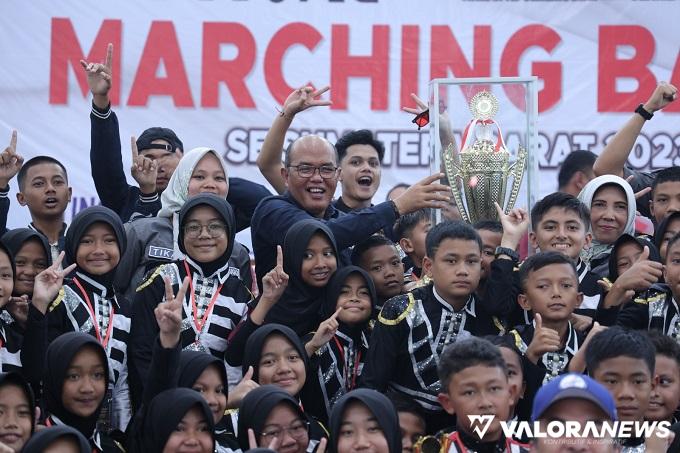 Ketua DPRD Sumbar Tutup Festival Marching Band 2023, Ini Pesan Supardi