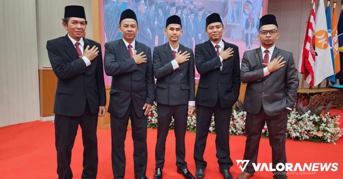 KPU Bukittinggi Periode 2023-2028 Dilantik, Satria Putra Diamanahi jadi Ketua