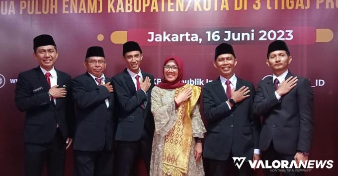 Lima orang komisioner KPU Payakumbuh periode 2023-2028...