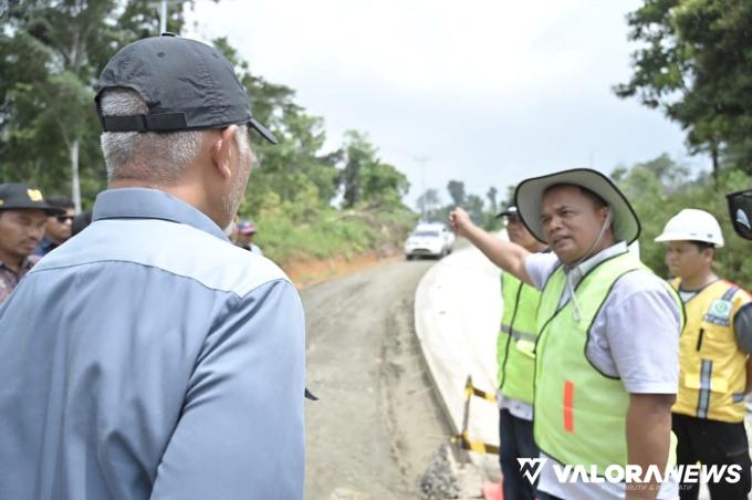Mahyeldi Tinjau Pengerjaan Jalan Kantor Camat Sipora Utara-Dusun Berkat