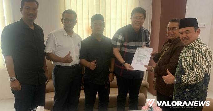 Wakil Ketua PW Muhammadiyah Sumbar, Ki Jal Atri Tanjung...