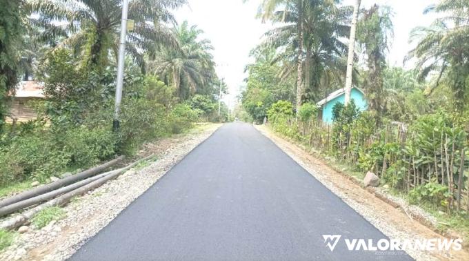 PEMKAB PESSEL Aspal Mulus Jalan Labuhan Tanjak - Sei Sirah Sepanjang 1,10 KM