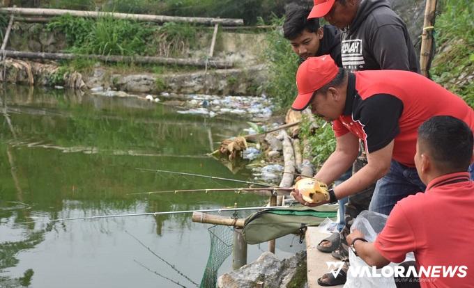 Pemuda Gelar Pancing Mania Tabek Gadang Surau Kamba, Bupati Lepas 10 Kantong Ikan