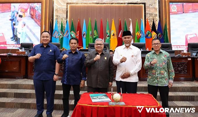 Pendapatan Daerah Sumbar Tahun 2025 Ditetapkan Rp6,2 Triliun, Ini Catatan DPRD untuk...