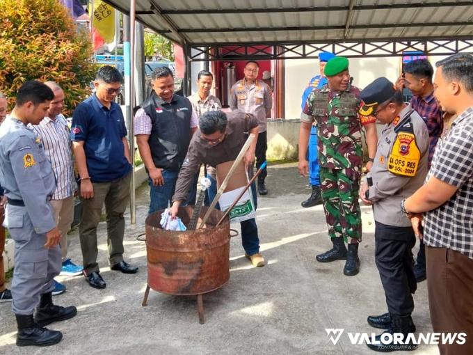 PILKADA 2024: KPU Pessel Musnahkan Ratusan Surat Suara Rusak dan Berlebih